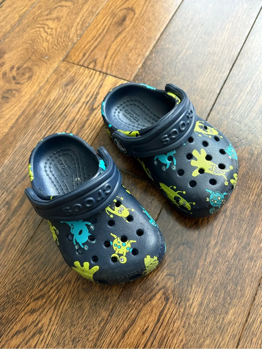 CROCS Baby Clogs with Lime & Teal Monster Print Size 4